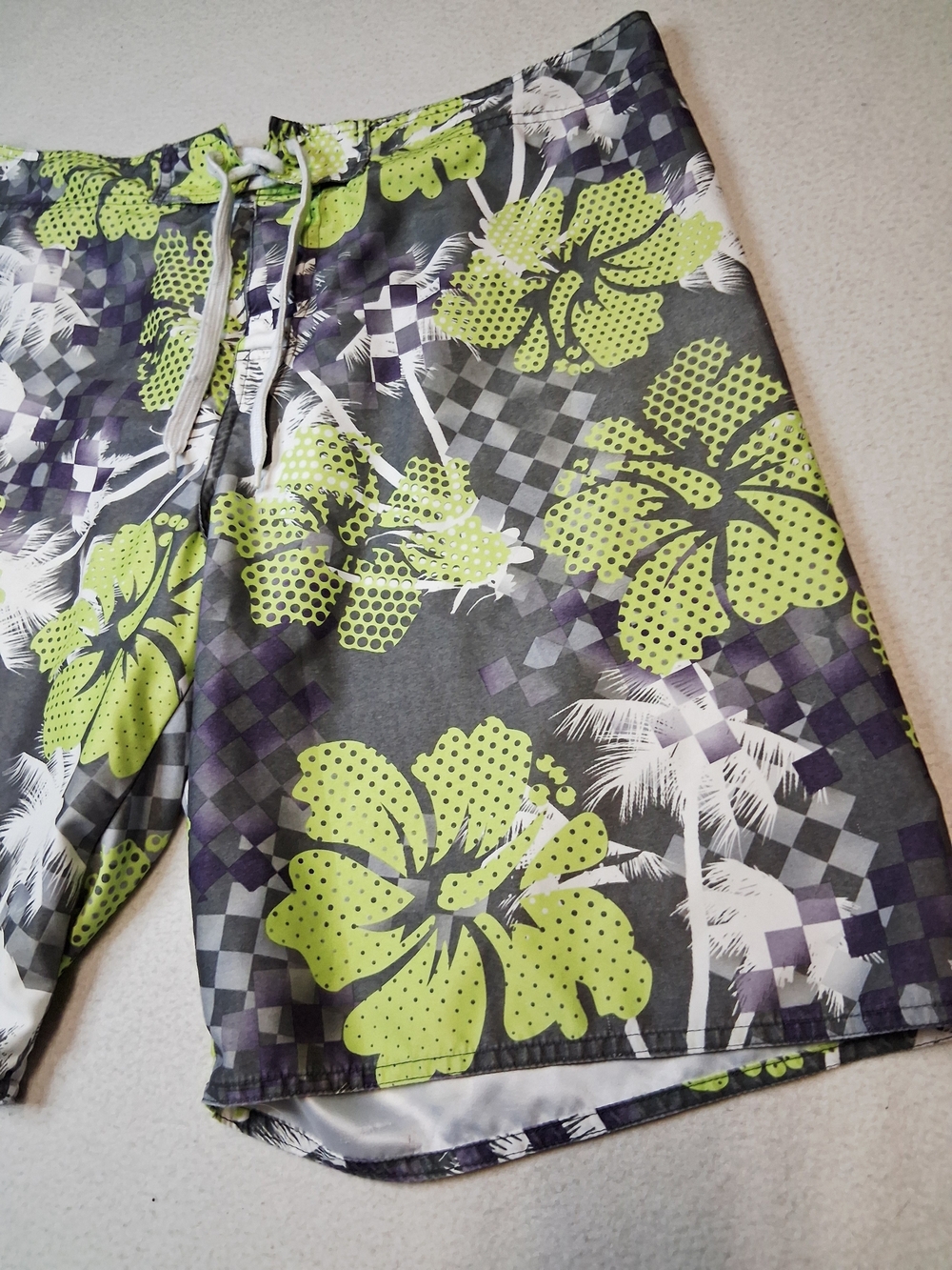 OP Men's Lime Green & Gray Floral Board Shorts - Picture 2 of 7